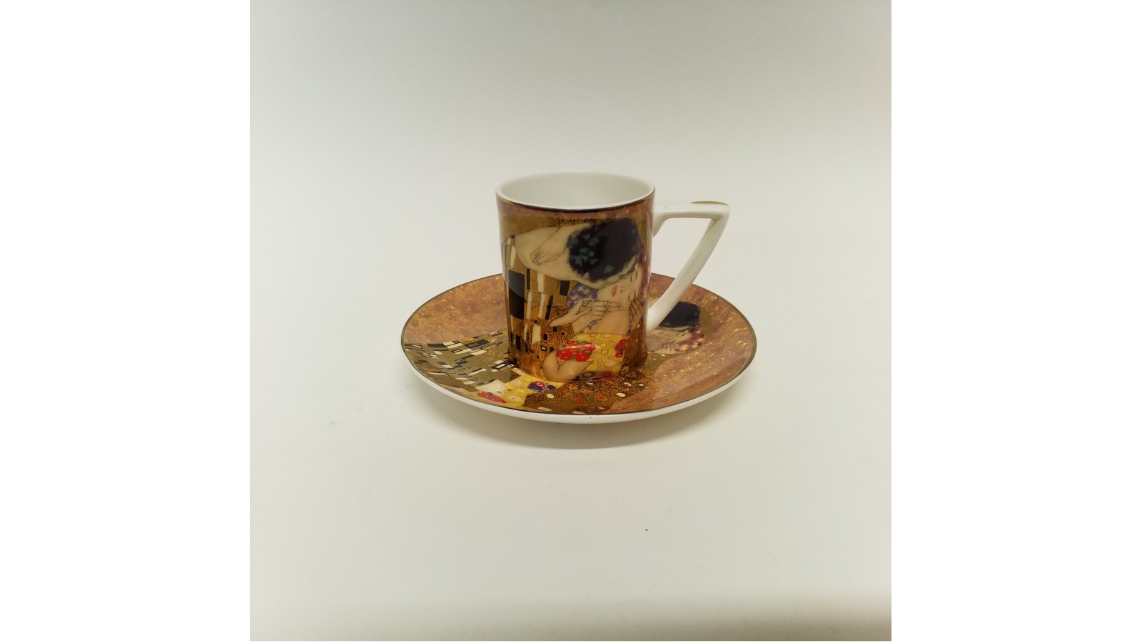 espresso puodelis su lėkštute - "Bučinys" Klimtas 