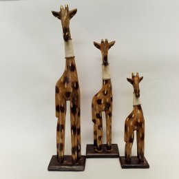 Skulptūrėlės „Žirafų šeima“, 3 vnt., 17-401-1