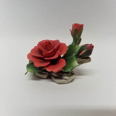 Skulptūrėlė „Raudona rožė“ (13x10 cm), 01-21