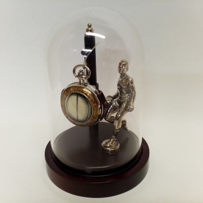 Laikrodis kišeninis su stovu „Krepšininkas“, 10-592